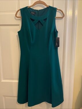 NWT ALYX Emerald Green Geometric Cutout Sleeveless Sheath A Line Dress Size 8